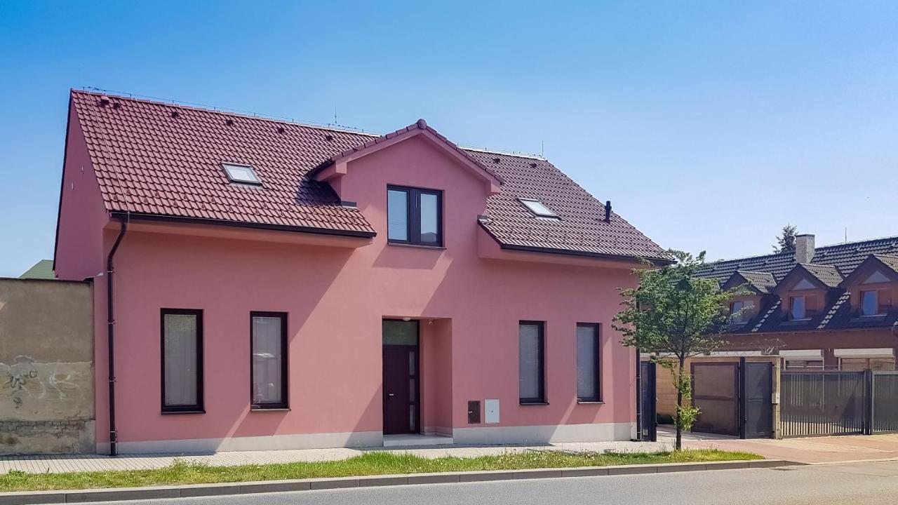 Apartment De Luna Prag Exterior foto