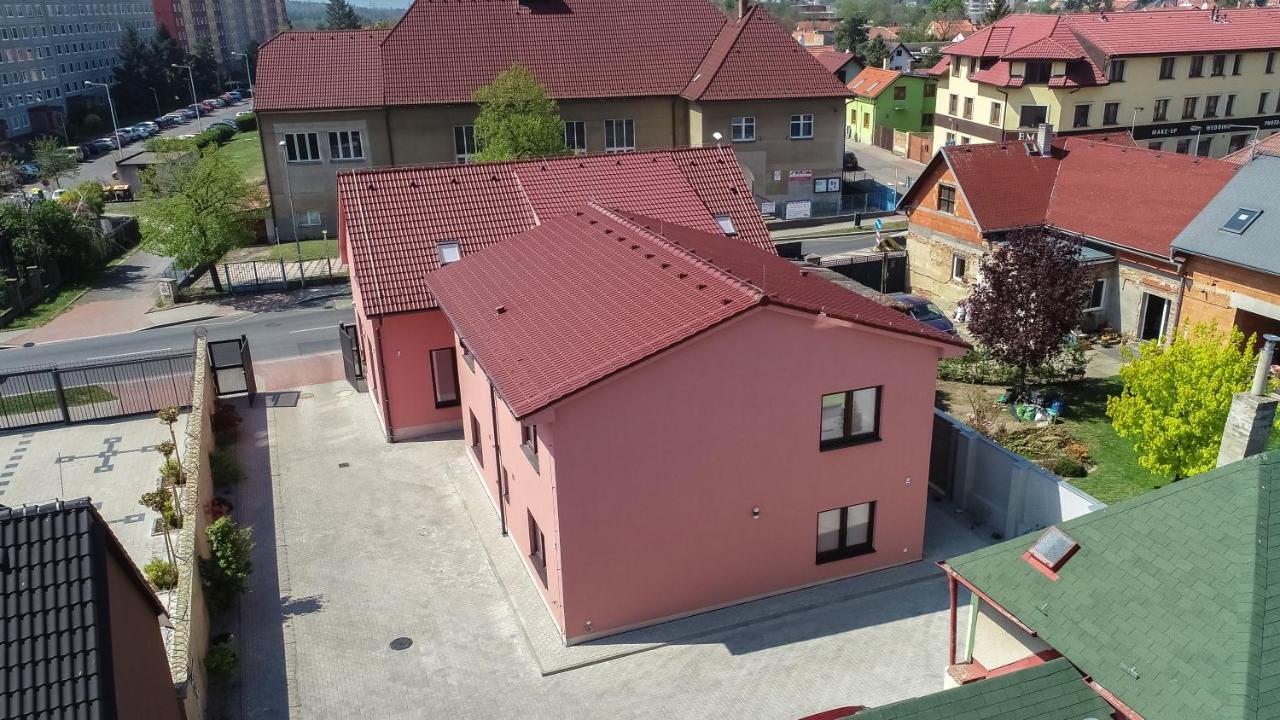 Apartment De Luna Prag Exterior foto